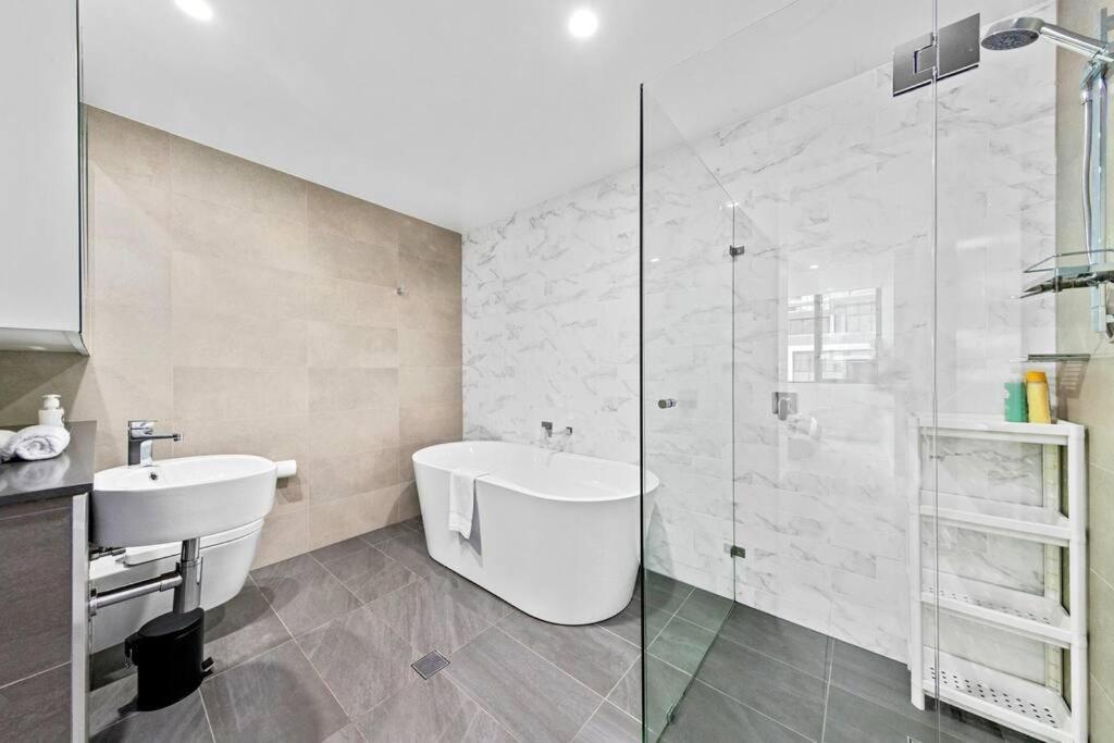 Four Bedroom Apartment With Facilities In Olympic Park Sídney Exterior foto